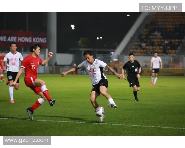 背球星名玩足球赛场传世传奇，球迷回忆与未来交织的热血之旅