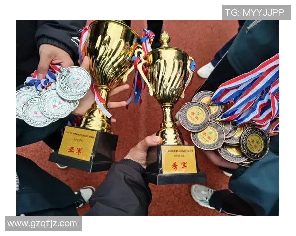 足球球星日复一日坚持训练铸就辉煌成就启示奋斗精神